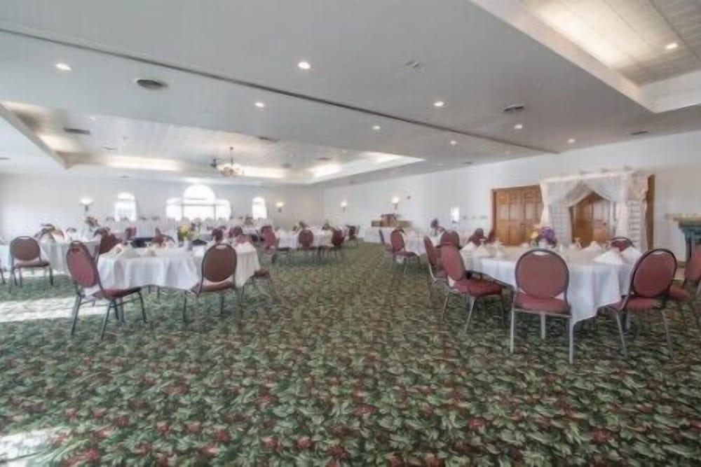 Deer Valley Lodge & Golf photo 26