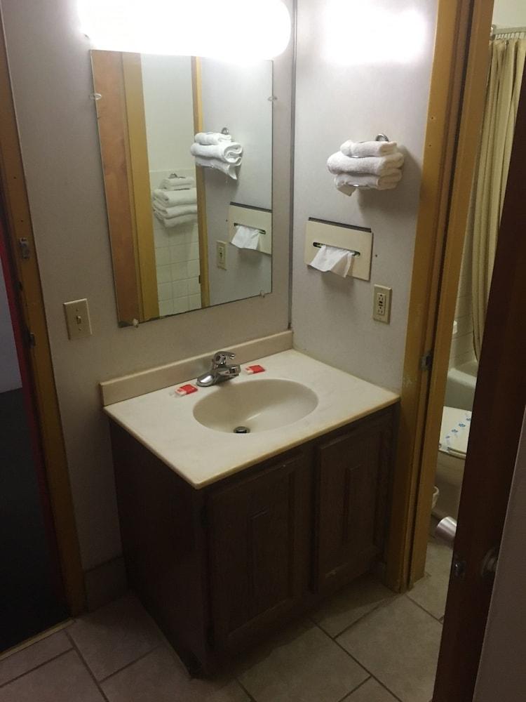 Grapevine Inn photo 18