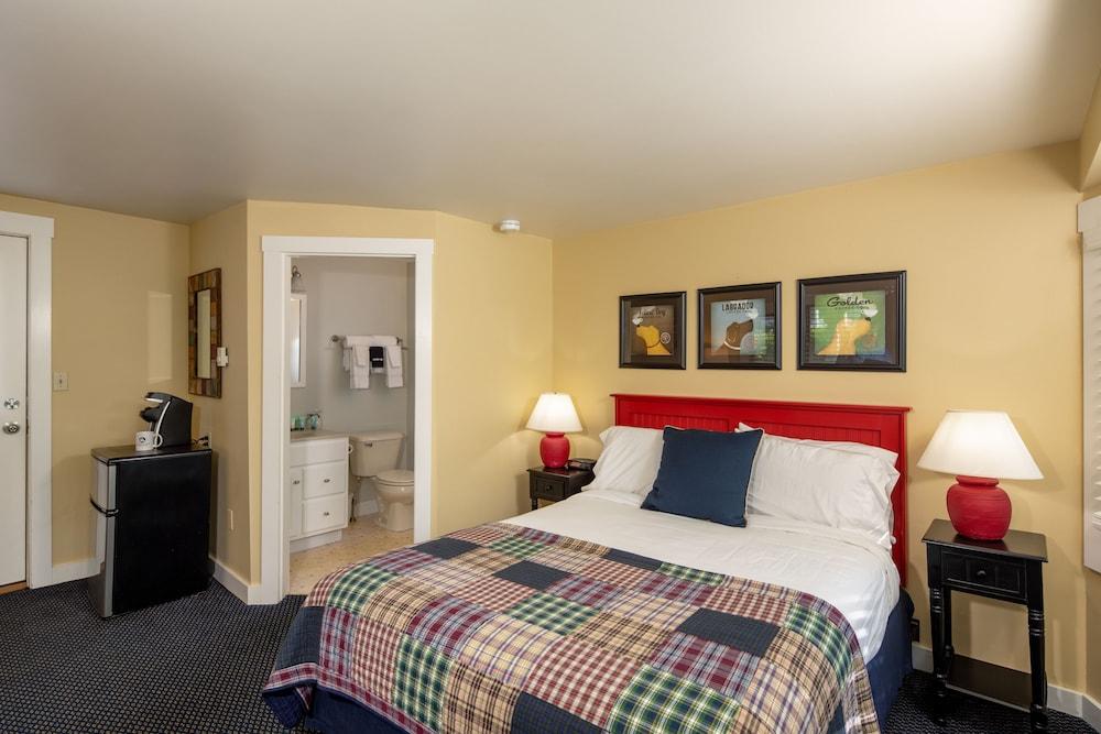 Glen Cove Inn & Suites photo 25