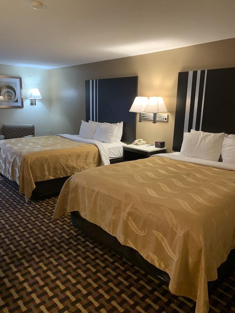 Quality Inn & Suites Middletown - Franklin photo 48