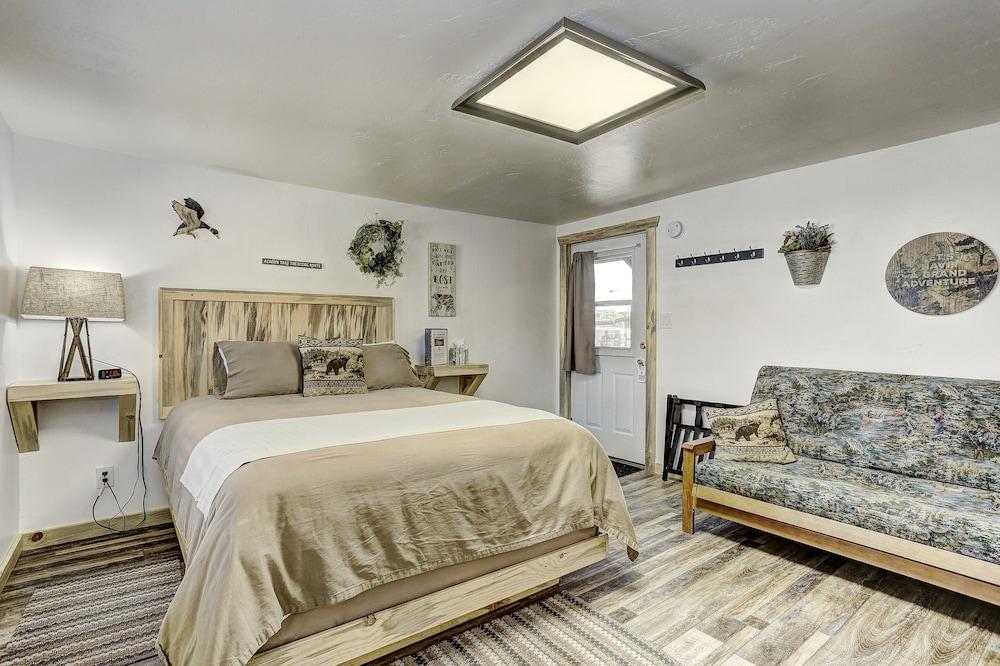 Cascade Lake Inn photo 7