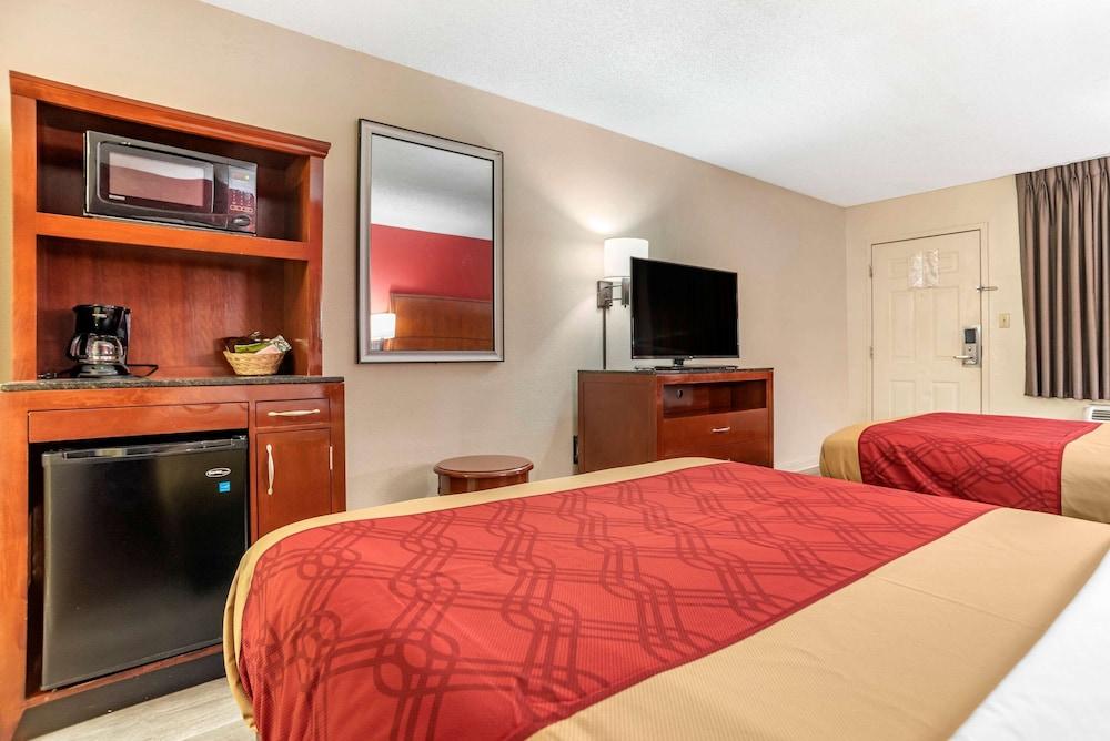 Econo Lodge Pearl - Jackson photo 13