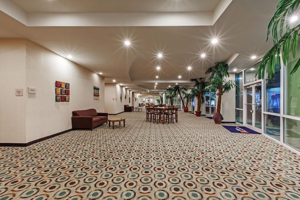 Hilton Garden Inn South Padre Island Beachfront photo 2