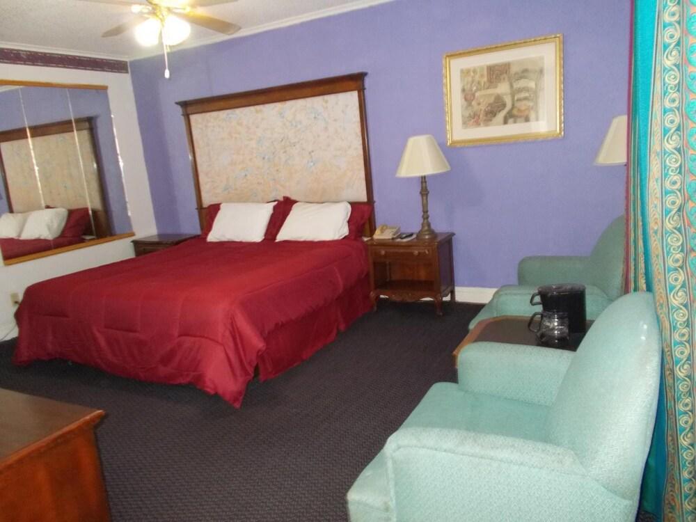 Hillside Motel photo 4