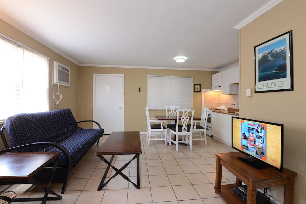 The Sea Garden Motel and Apartments photo 24