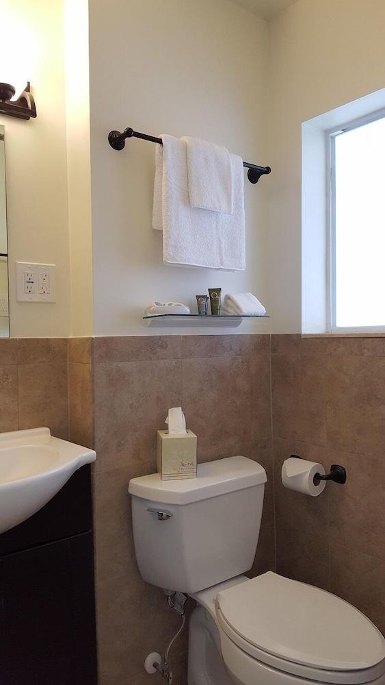 Le Cabanon Motel photo 3