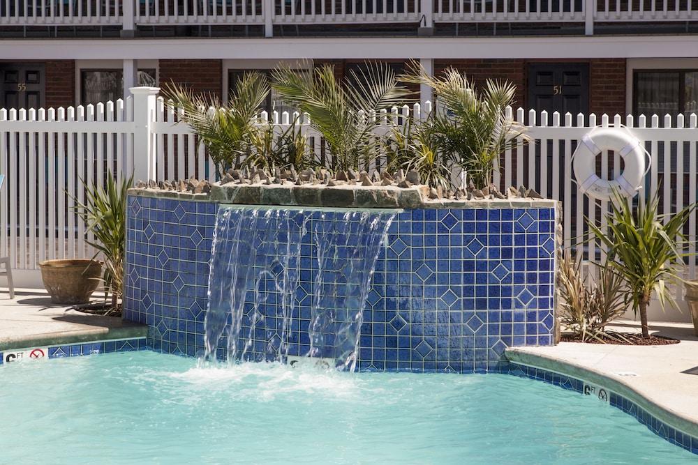 Sands by the Sea Motel photo 34