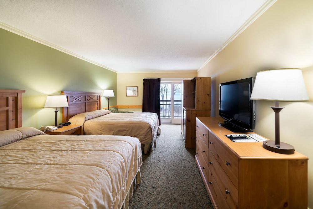Leelanau Sands Casino & Lodge photo 3