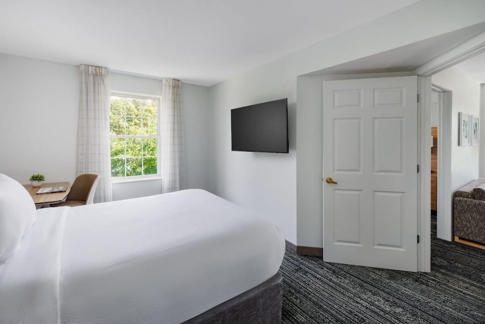 TownePlace Suites by Marriott Manchester photo 10