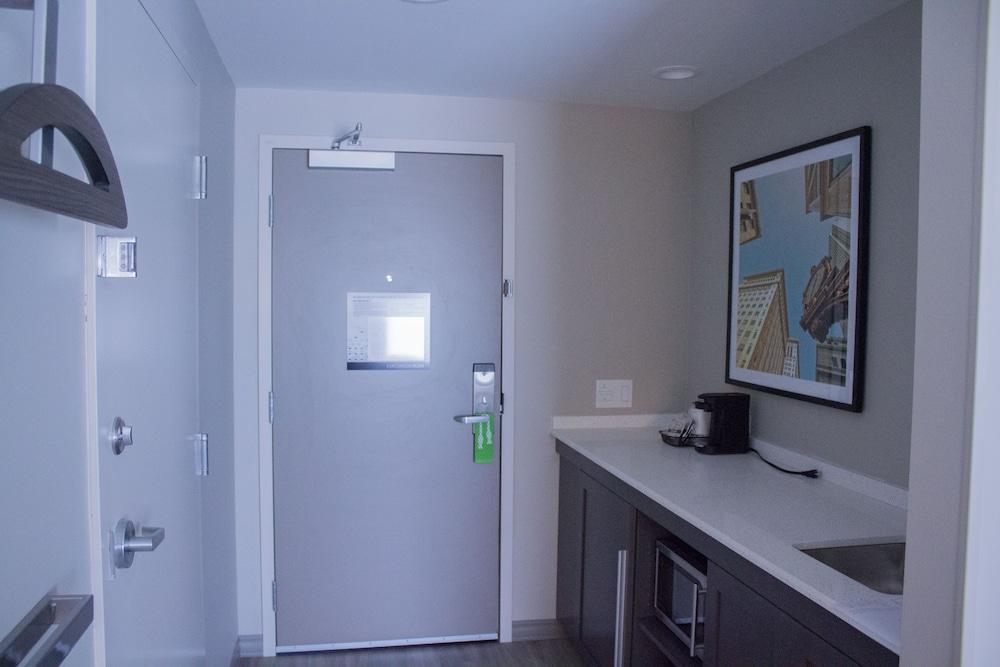 Hampton Inn & Suites Cranberry Pittsburgh photo 41