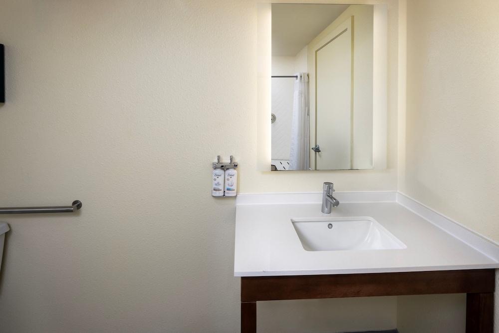 AC Hotel by Marriott Asheville Biltmore Village photo 46