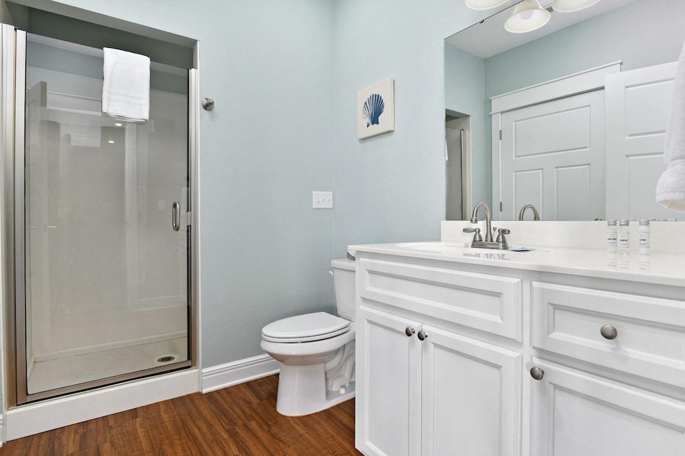Bransons Nantucket photo 96