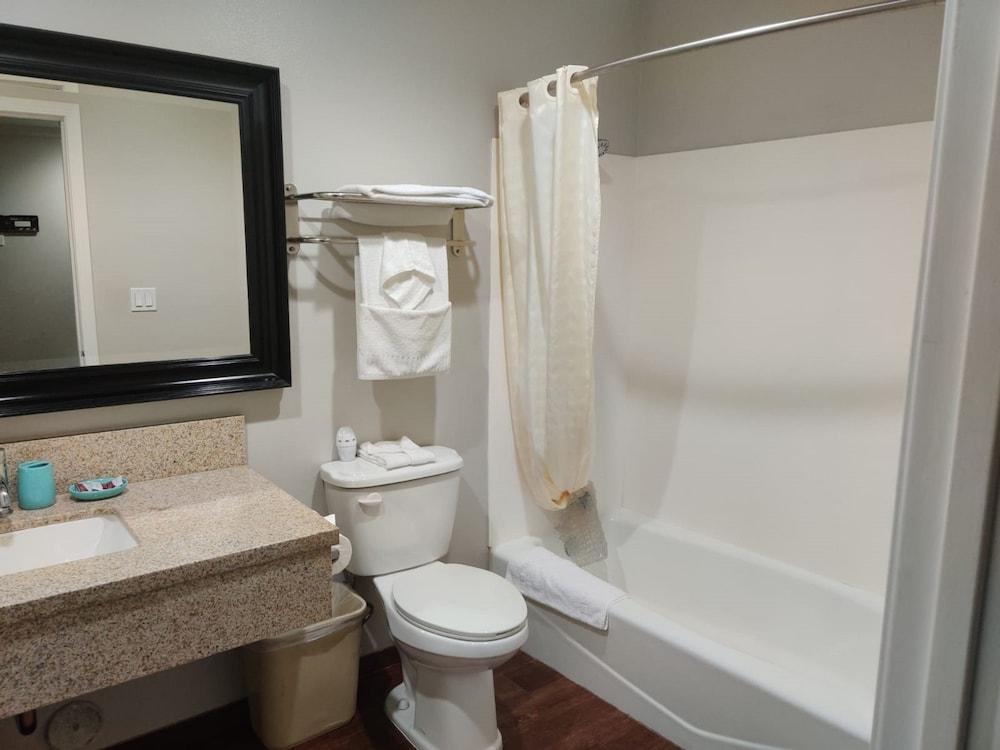 LYFE INN & SUITES by AGA - LAX Airport photo 14