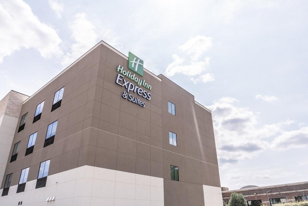 Holiday Inn Express & Suites Birmingham - Homewood by IHG photo 29