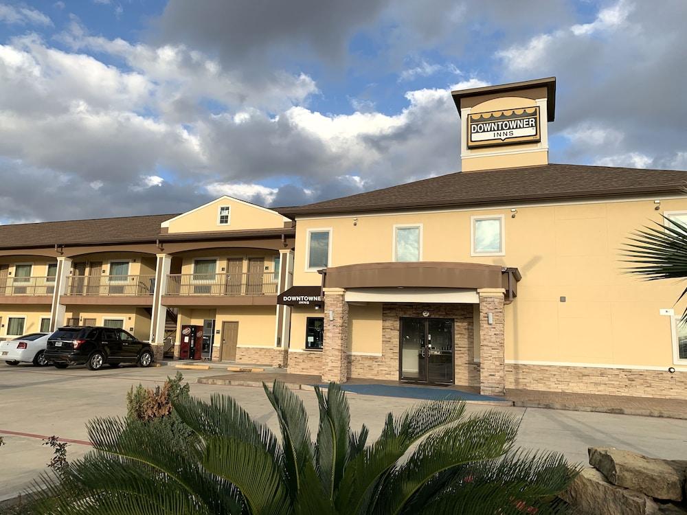 Downtowner Inns photo 39