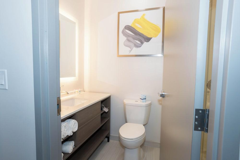 Comfort Inn & Suites River City Decatur photo 15