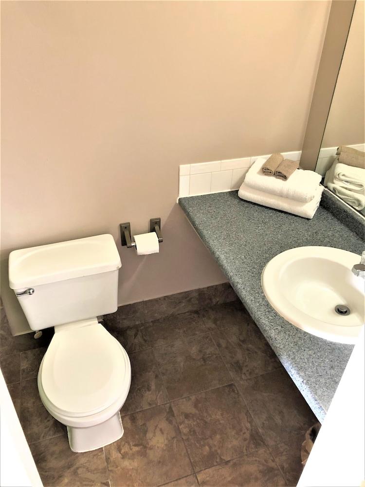 Country Meadow inn photo 11