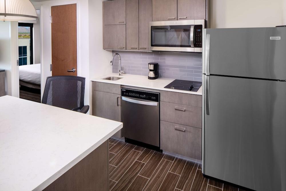 Hyatt House North Scottsdale photo 7