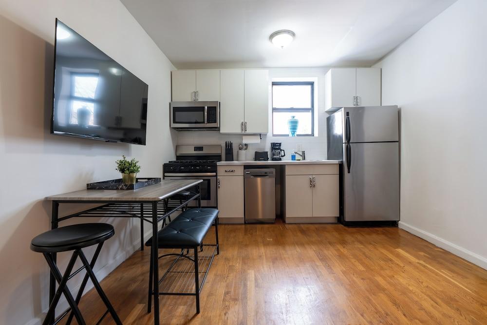 Elegant Harlem Suites photo 22