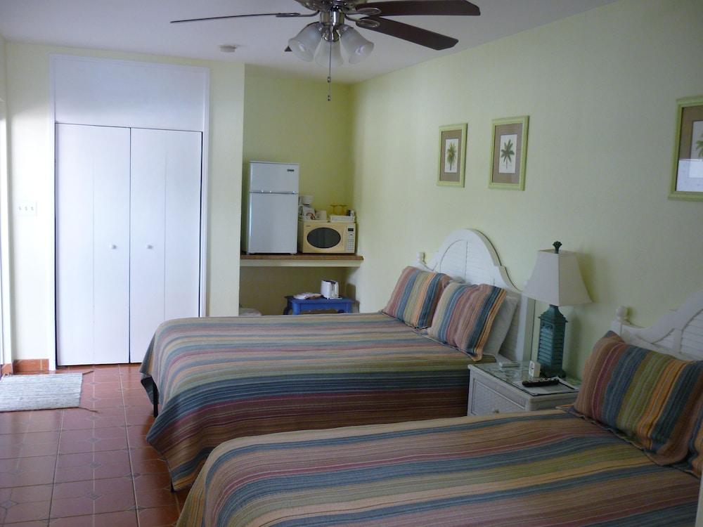 Palm Court Motel photo 12