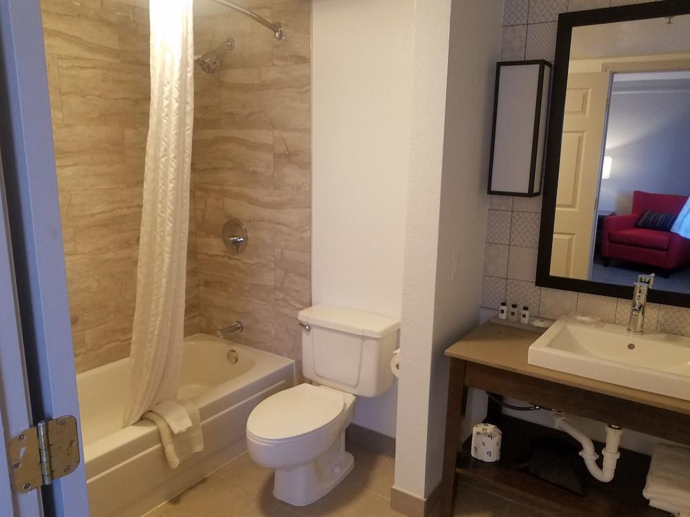 Country Inn & Suites by Radisson, Hoffman Estates, IL photo 8