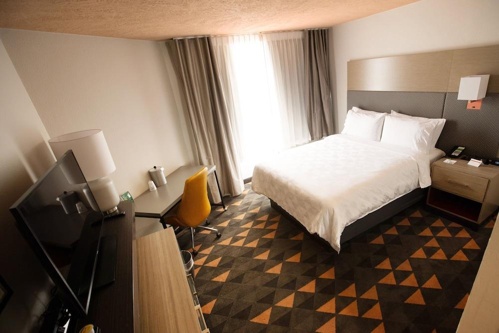 Wyndham Houston Hobby Airport photo 11