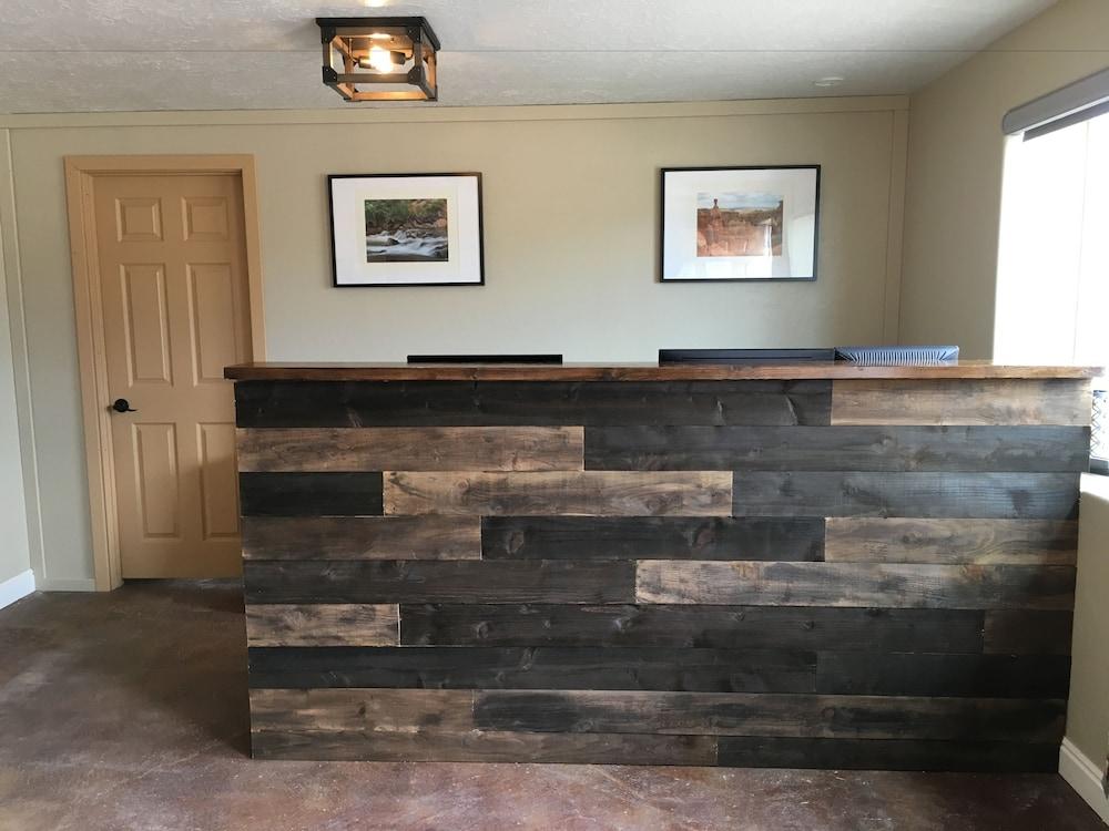 Mountain Ridge Cabins and Lodging photo 2