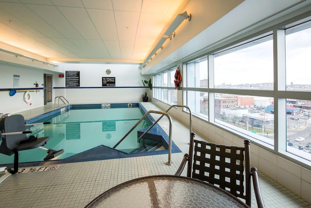 Hampton Inn & Suites Boston Crosstown Center photo 24