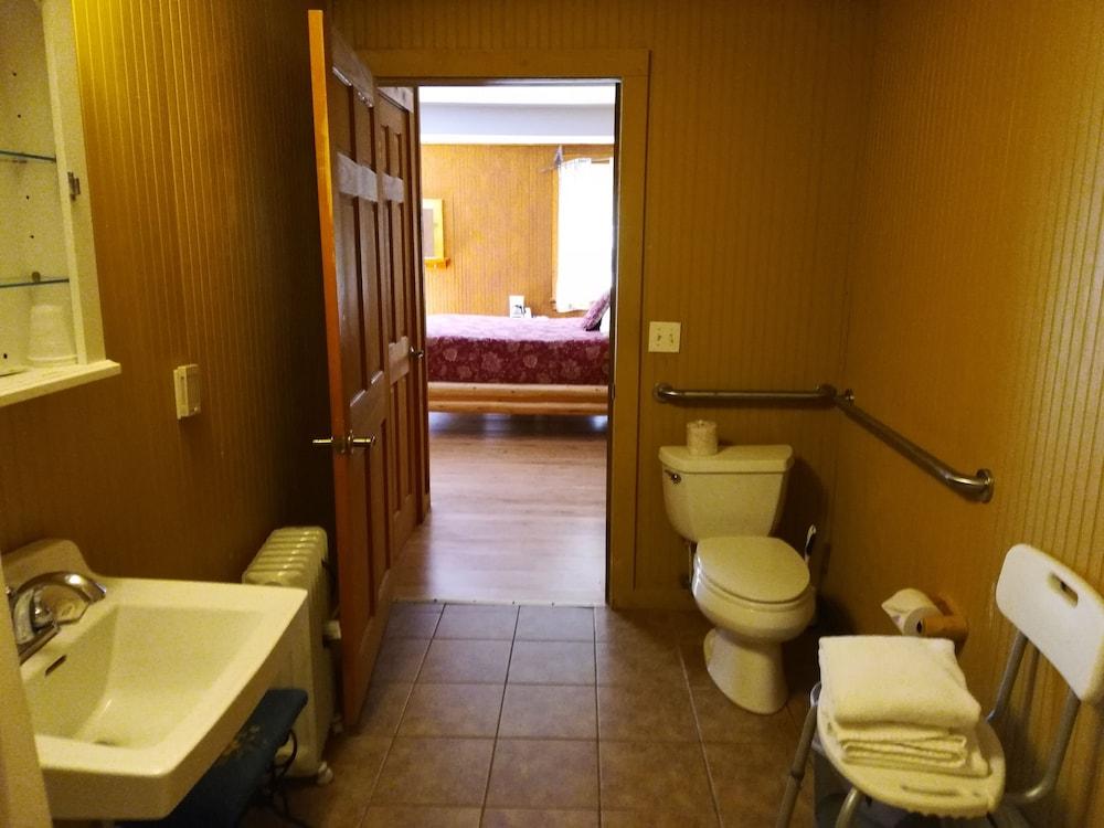 The Woods Inn photo 48