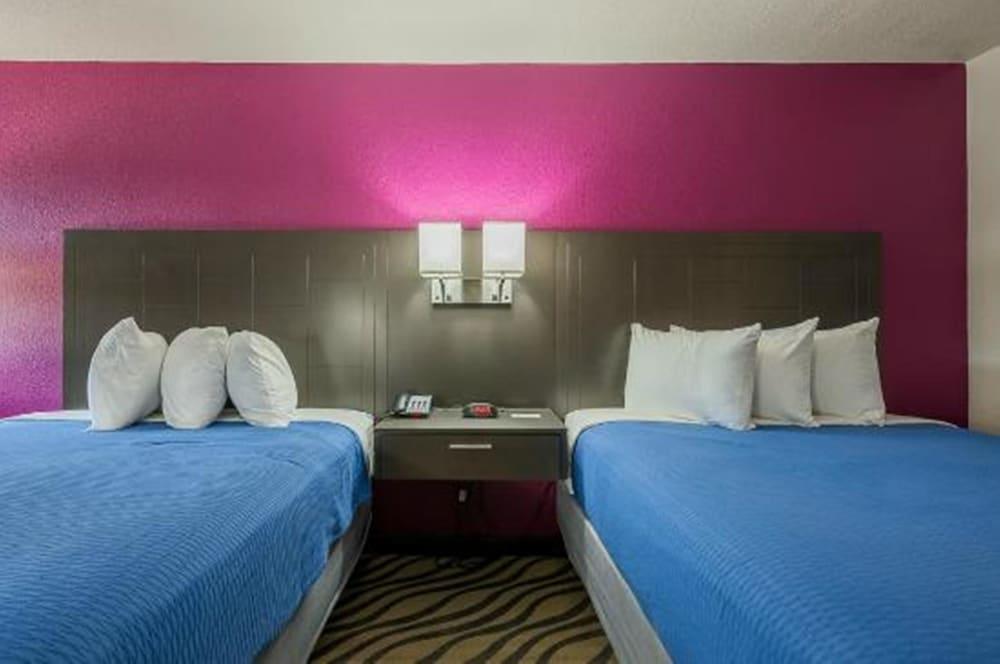 Stratford House Inns - Edmond photo 17