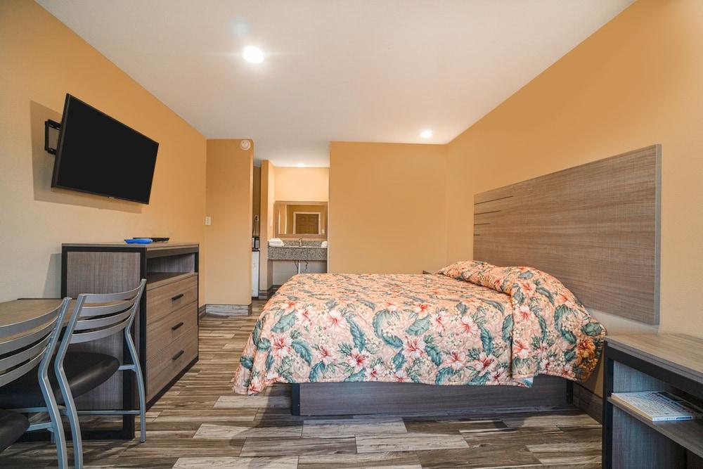 Days Inn by Wyndham Aransas Pass photo 18