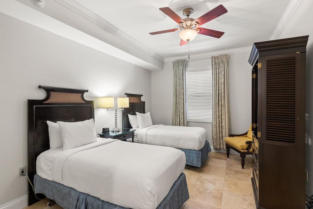 Ocean Front 3BR Presidential Suite photo 8