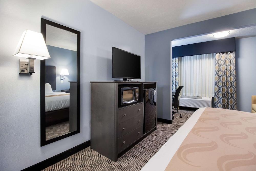 Quality Inn & Suites McCook photo 21