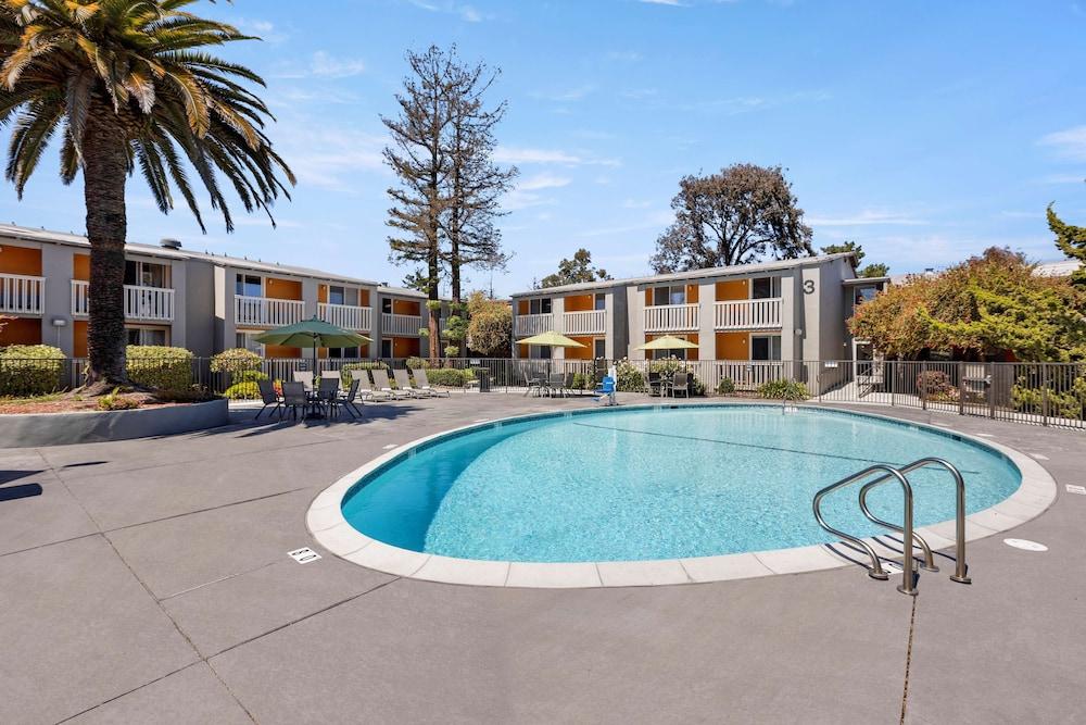 Good Nite Inn - Redwood City photo 13