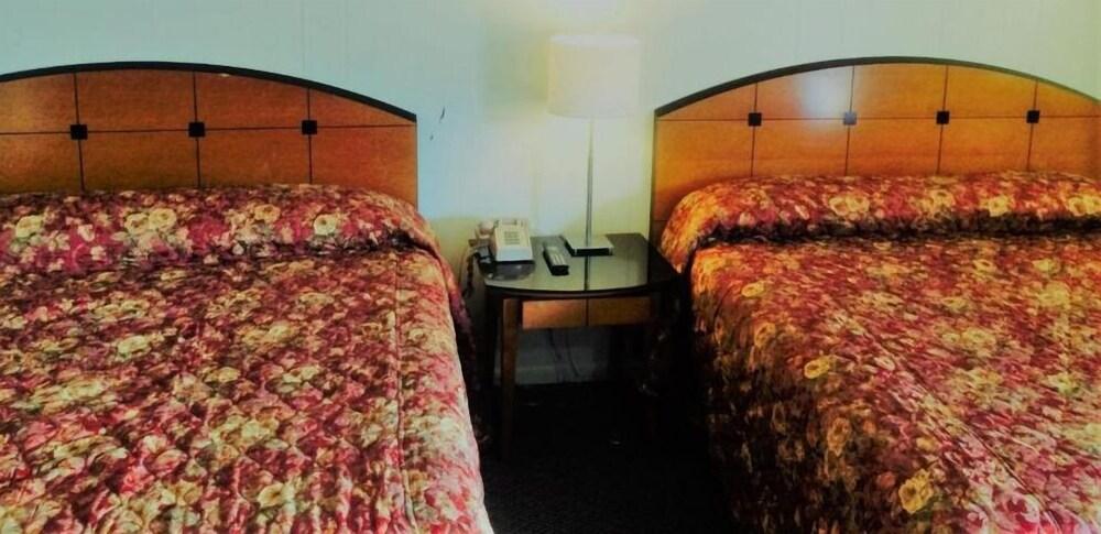 Stardust Motel and Suites El Dorado KS photo 4