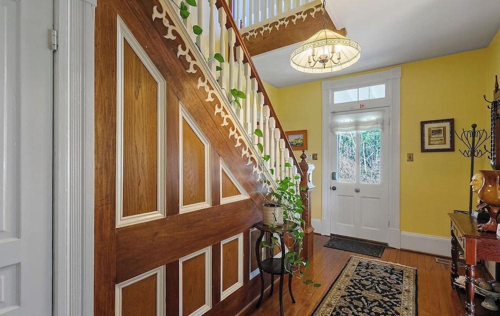 The Foster Harris House photo 23