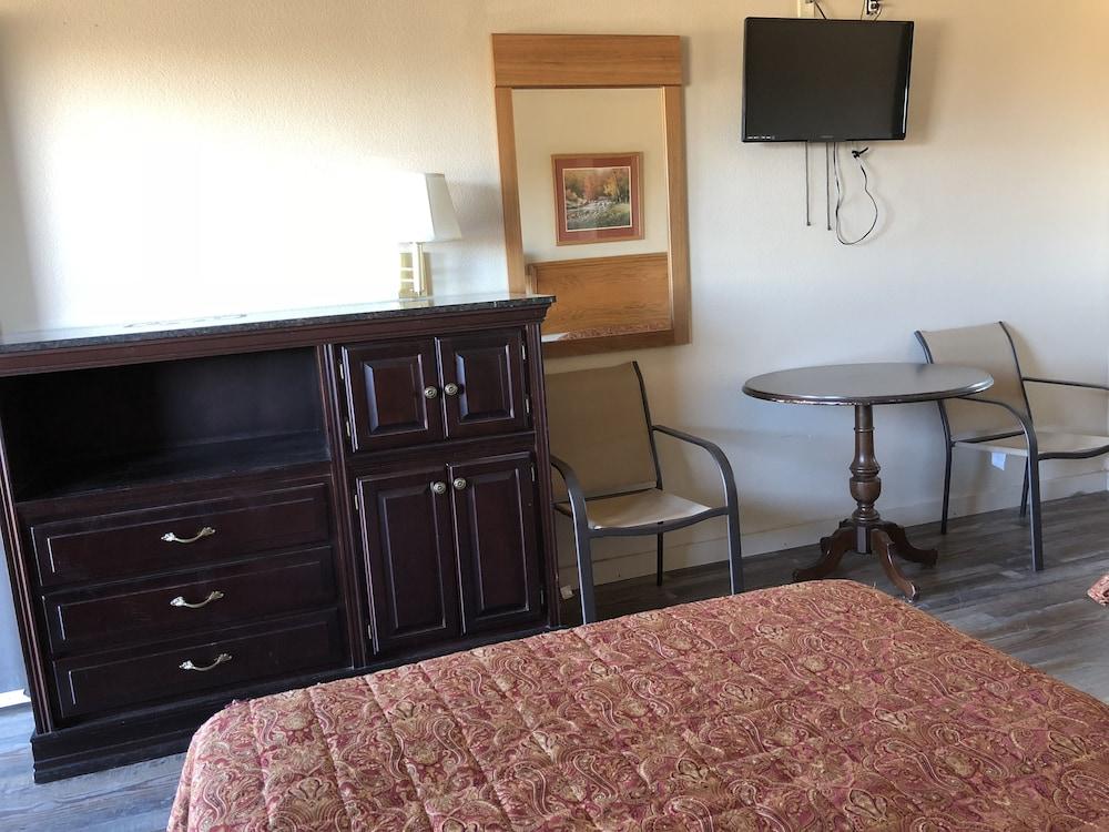 Rosener's Inn and banquet center photo 12