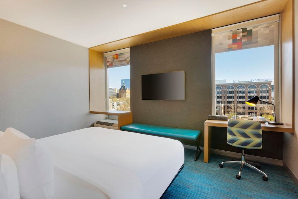 Aloft Milwaukee Downtown photo 6