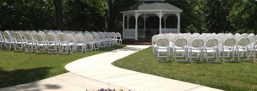 The Martha Washington Inn And Spa photo 7