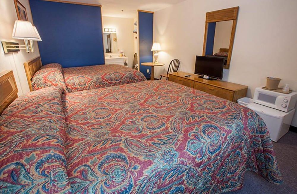 Maggie Valley Creekside Lodge photo 9