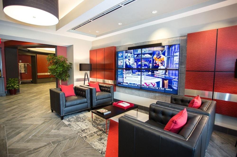 Georgia Gameday Center photo 22