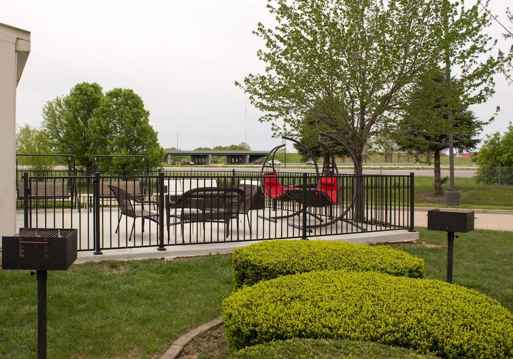 Baymont by Wyndham Springfield IL photo 25