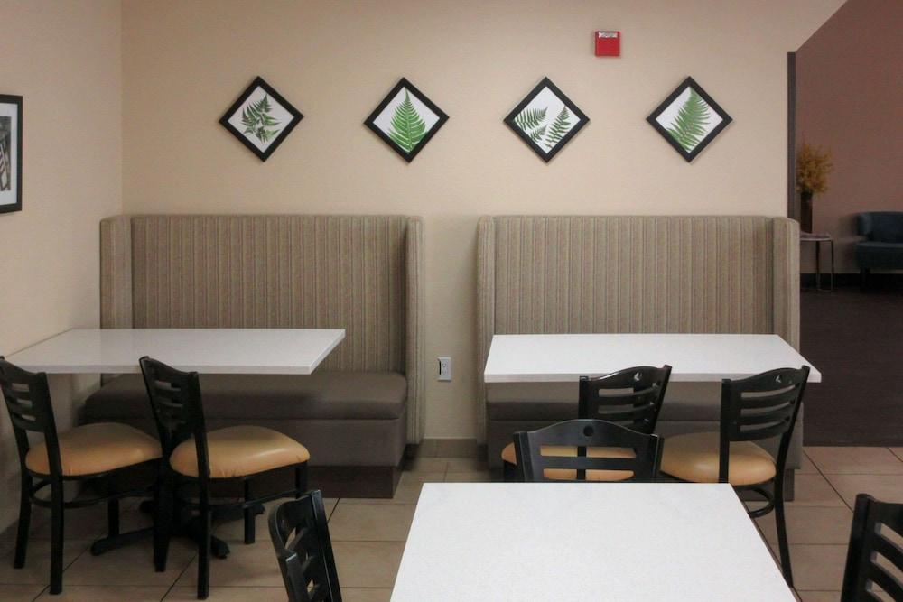 Sleep Inn & Suites Fort Lauderdale Airport photo 48
