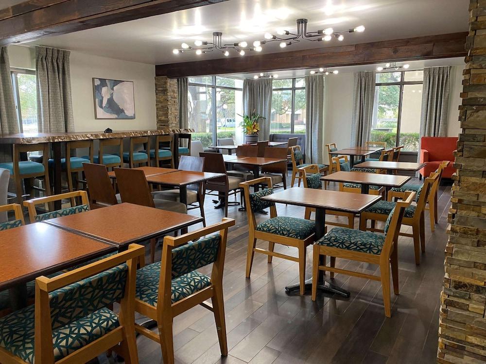 The Addison Hotel, SureStay Collection by Best Western photo 15