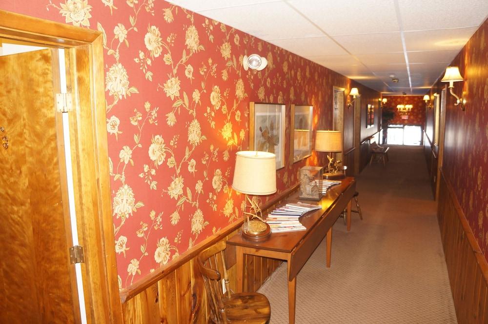 Greenbrier Inn photo 18