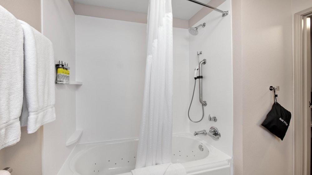 Holiday Inn Express & Suites Green River by IHG photo 77