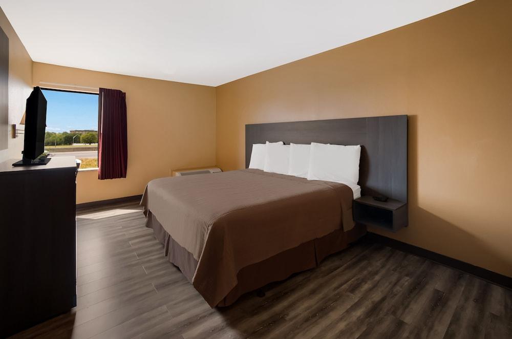 Econo Lodge Allentown North photo 5