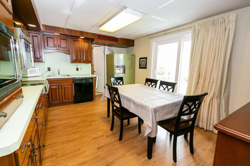 Gondolier Motel photo 25