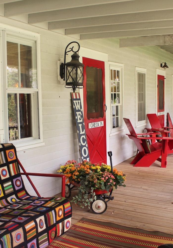 Lake Placid Stagecoach Inn photo 63