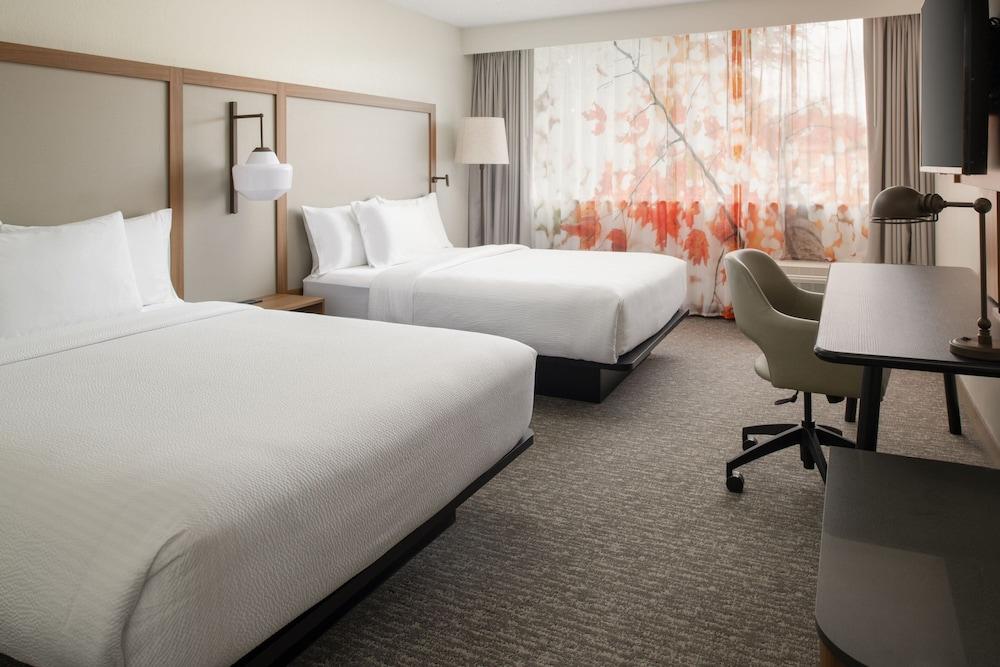 Fairfield Inn by Marriott Issaquah photo 5